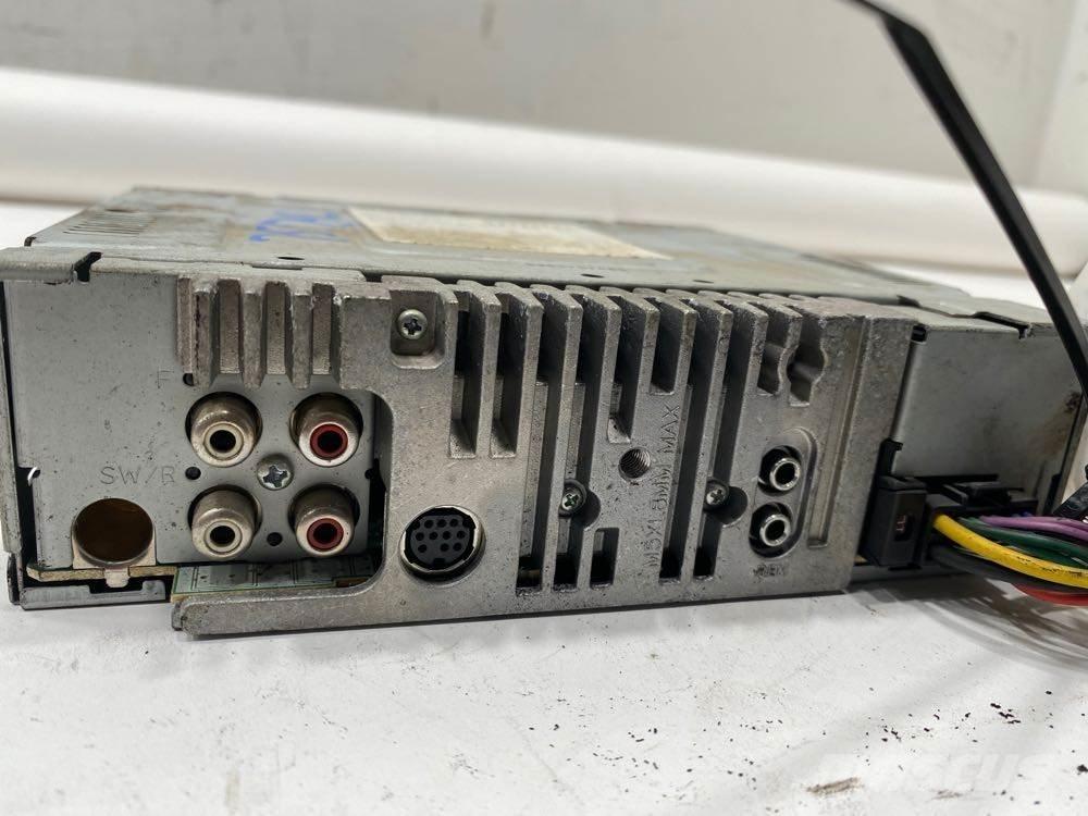  Alpine Electronics