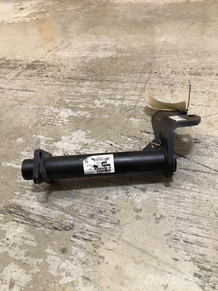  Bendix Brakes