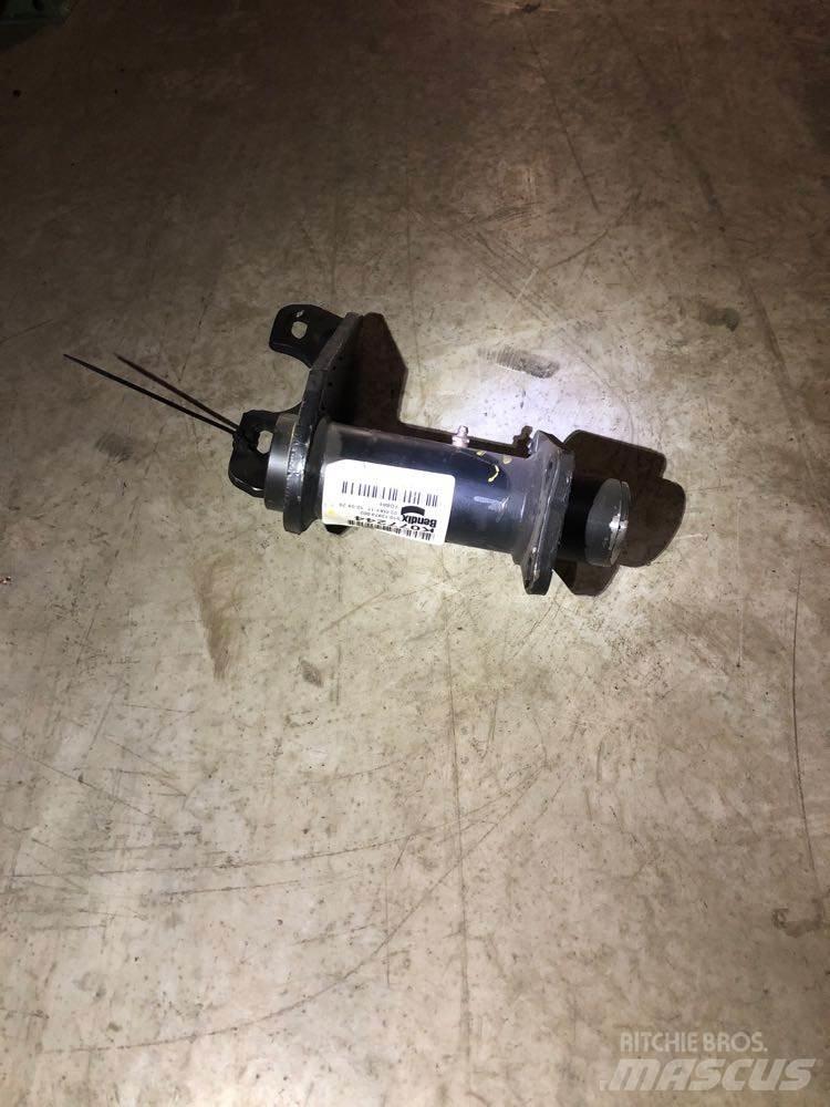  Bendix Brakes