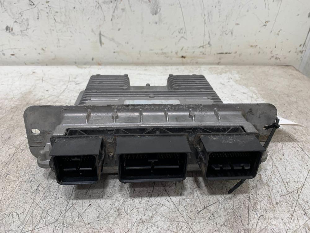 Ford F-550 Cabins and interior