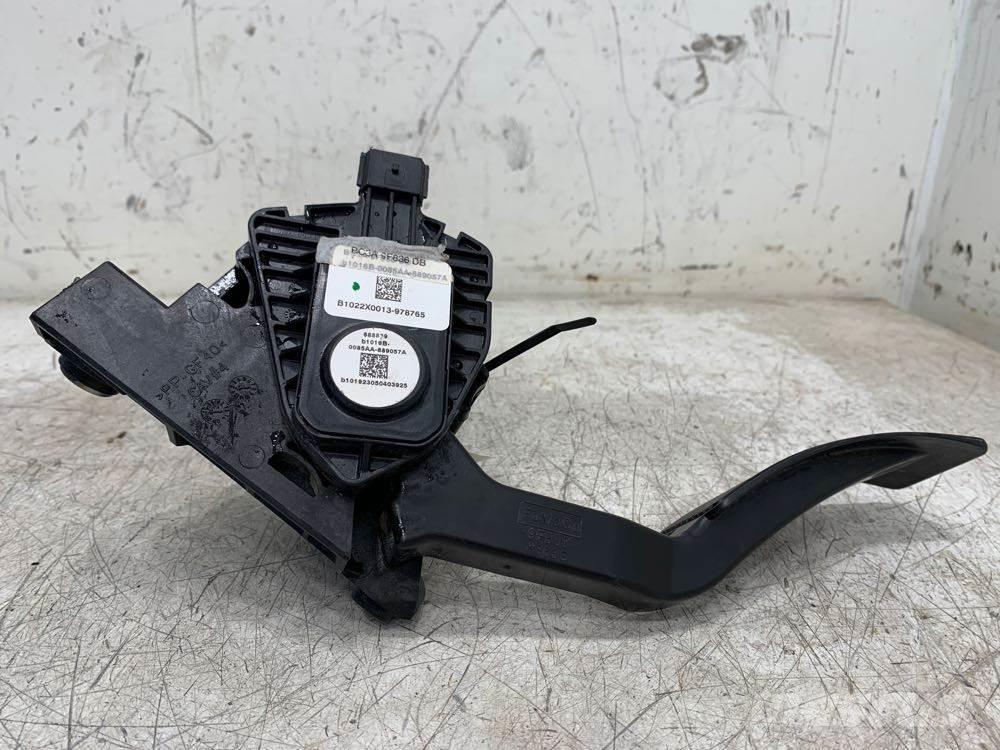 Ford F-550 Other components