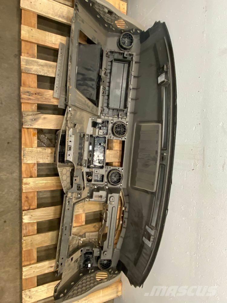 Ford F450 Other components