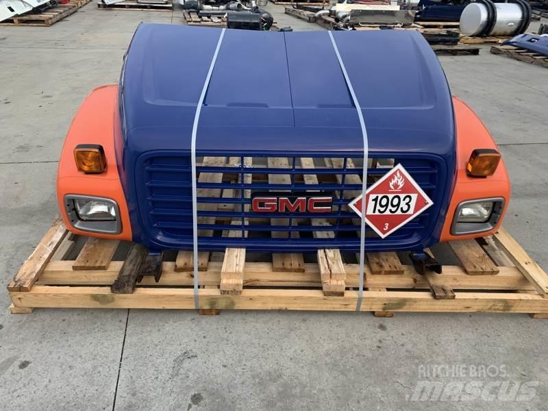 GMC C7500 Cabins and interior