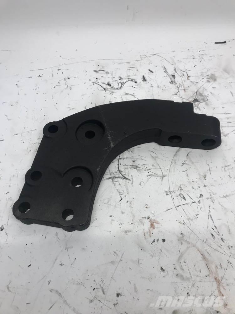 Mack AC380 Other components