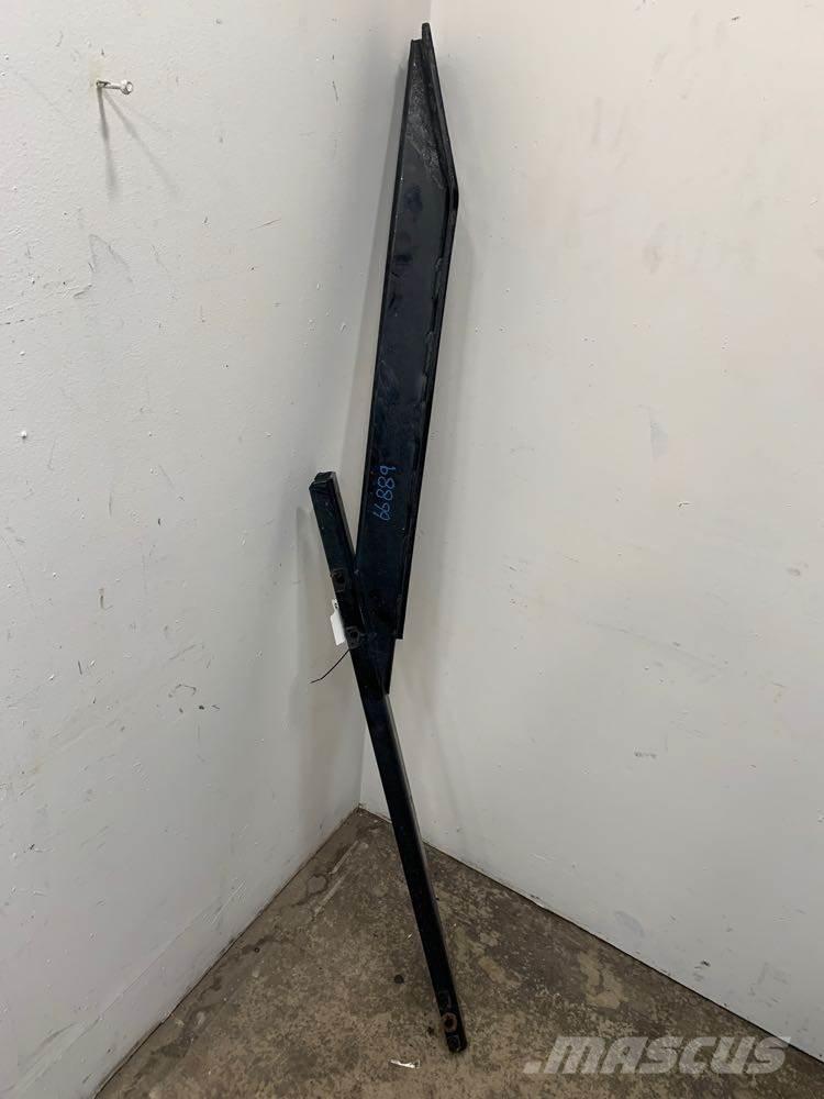 Mack CXU Other components