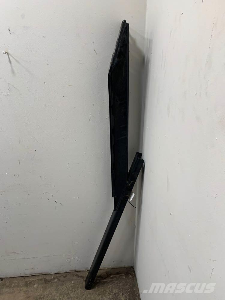 Mack CXU Other components