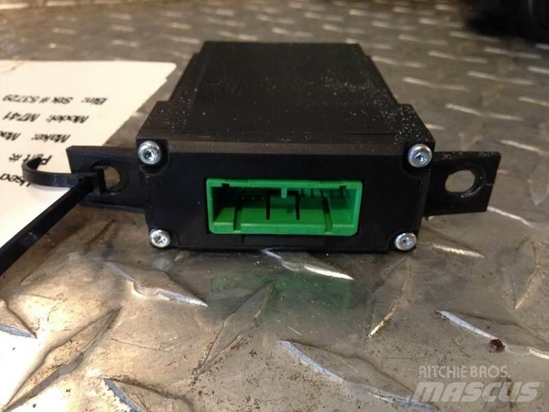 Mack M741 Electronics