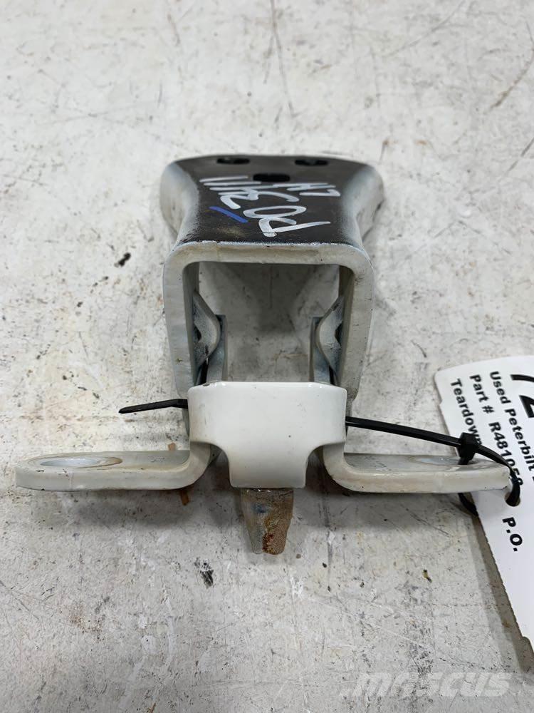 Peterbilt  Other components