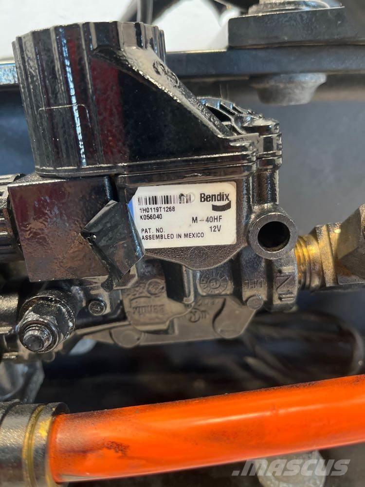 Peterbilt  Other components