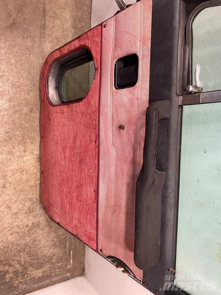 Peterbilt  Other components