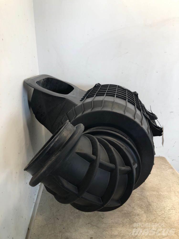 Volvo VNL Other components