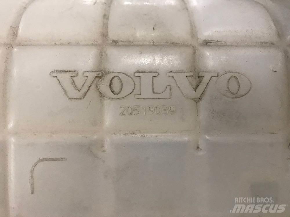 Volvo VNL Other components