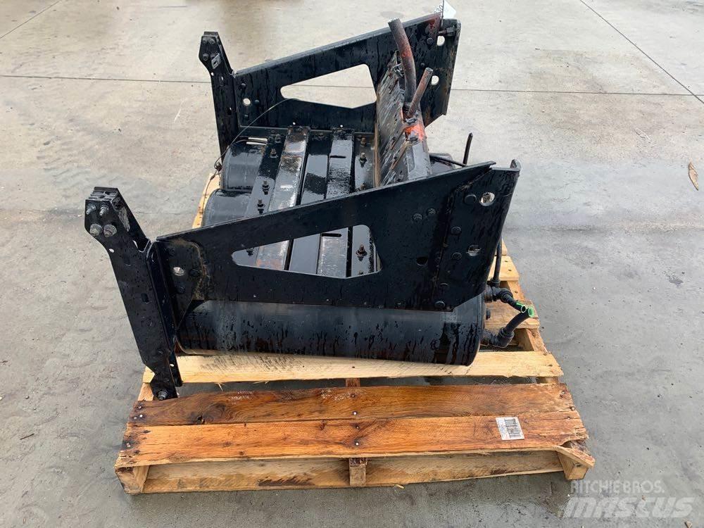 Volvo VNL Other components