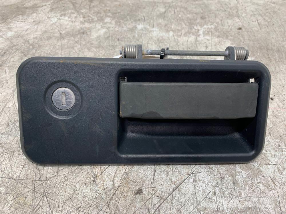 Volvo VNL Other components