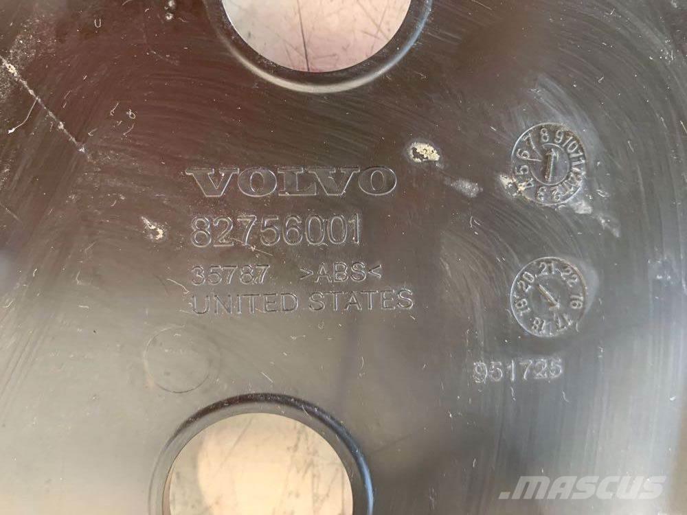 Volvo VNL Electronics