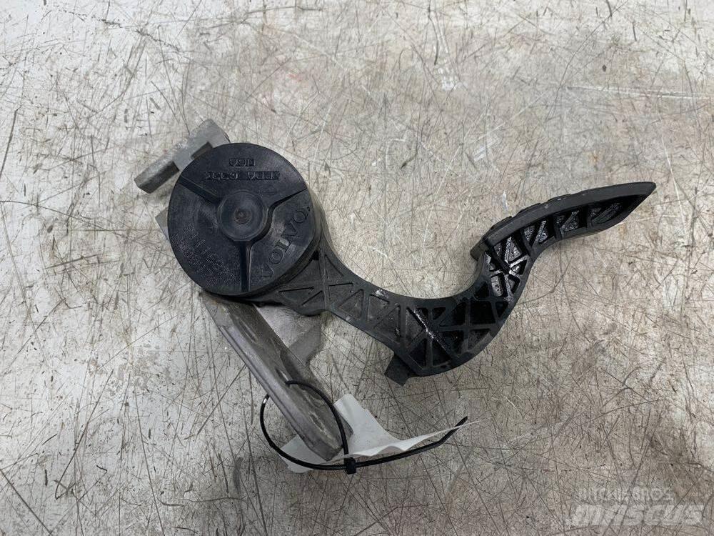 Volvo VNL Other components