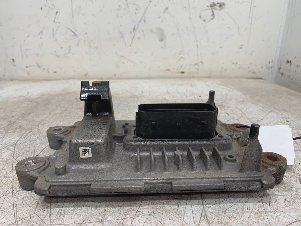 Volvo VNL Other components