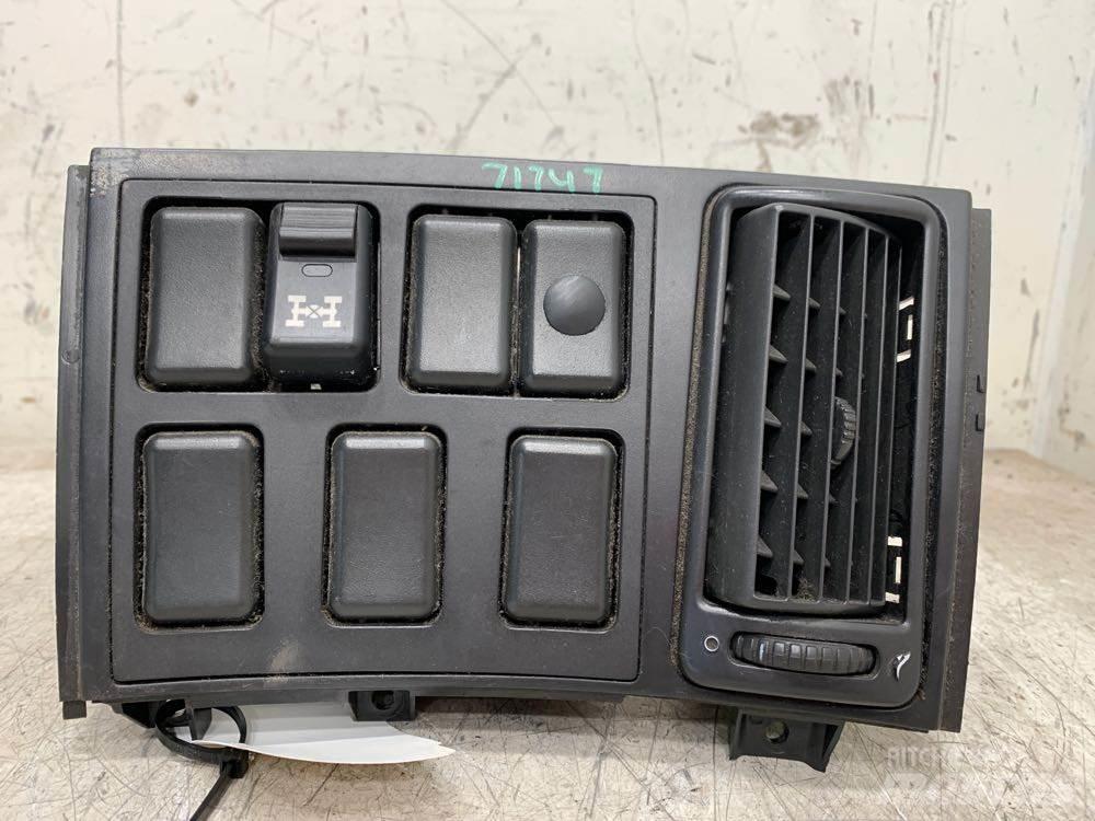 Volvo VNL Electronics