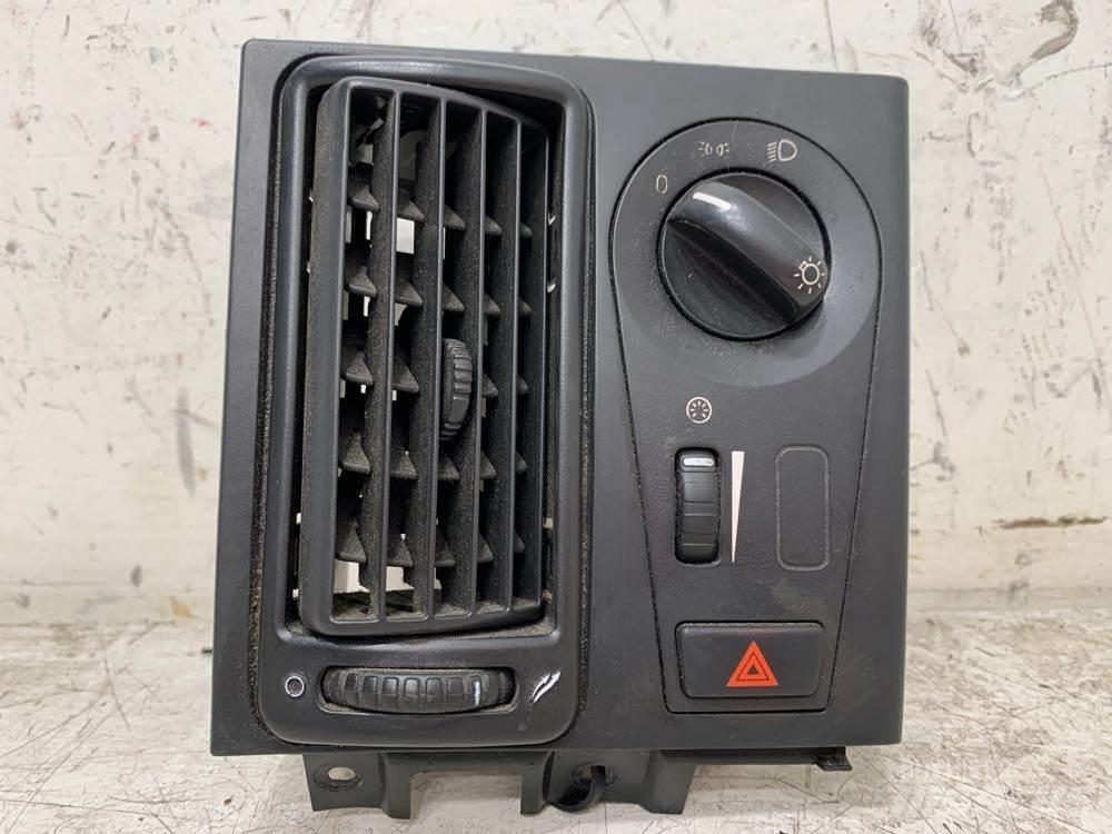 Volvo VNL Electronics