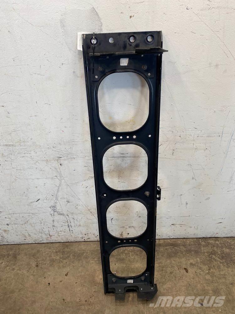 Volvo VNL Other components