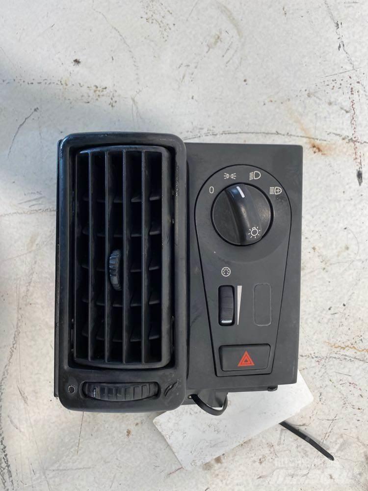 Volvo VNL Electronics