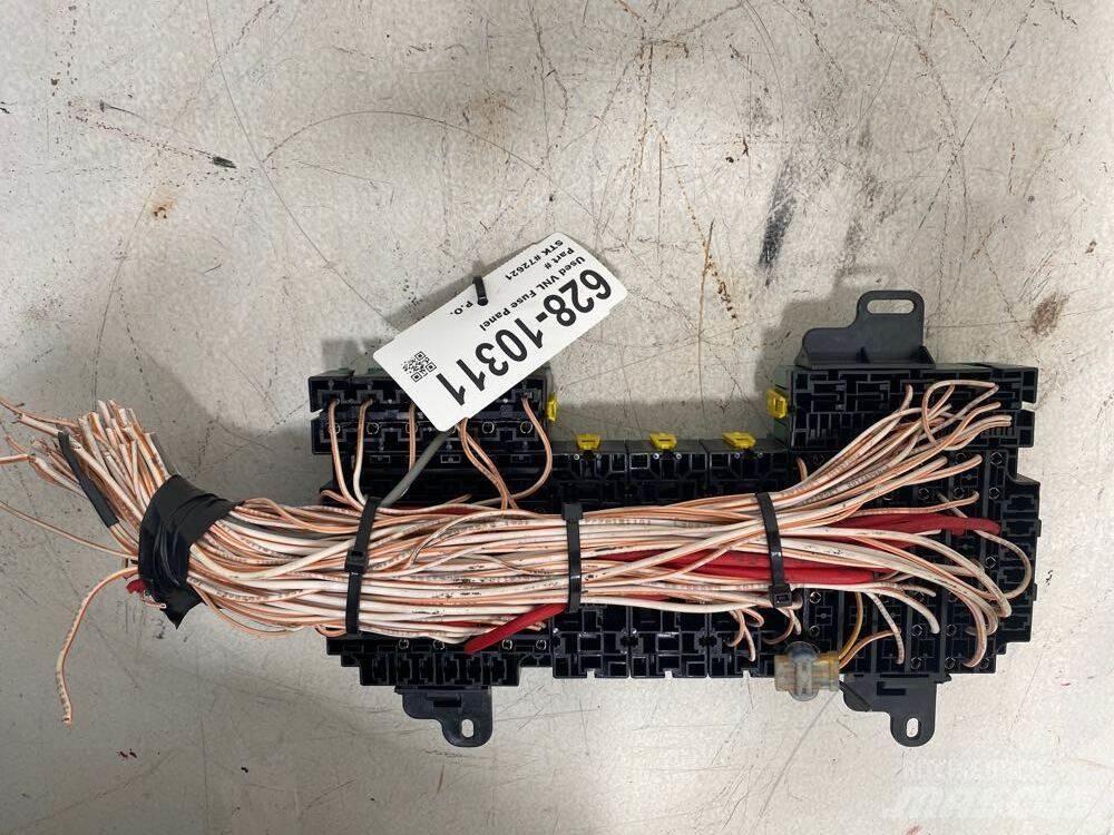Volvo VNL Electronics
