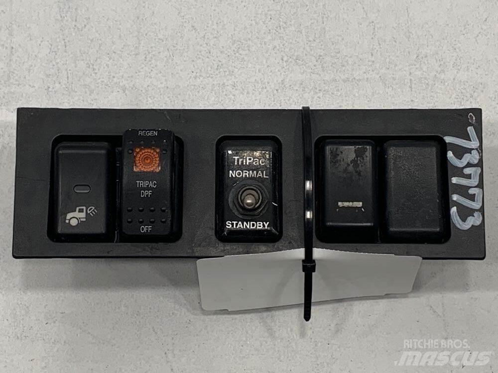 Volvo VNL Electronics