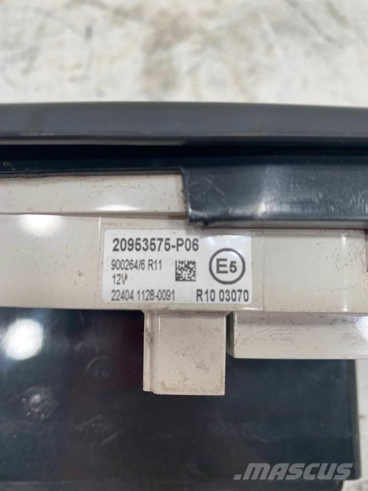 Volvo VNL Electronics