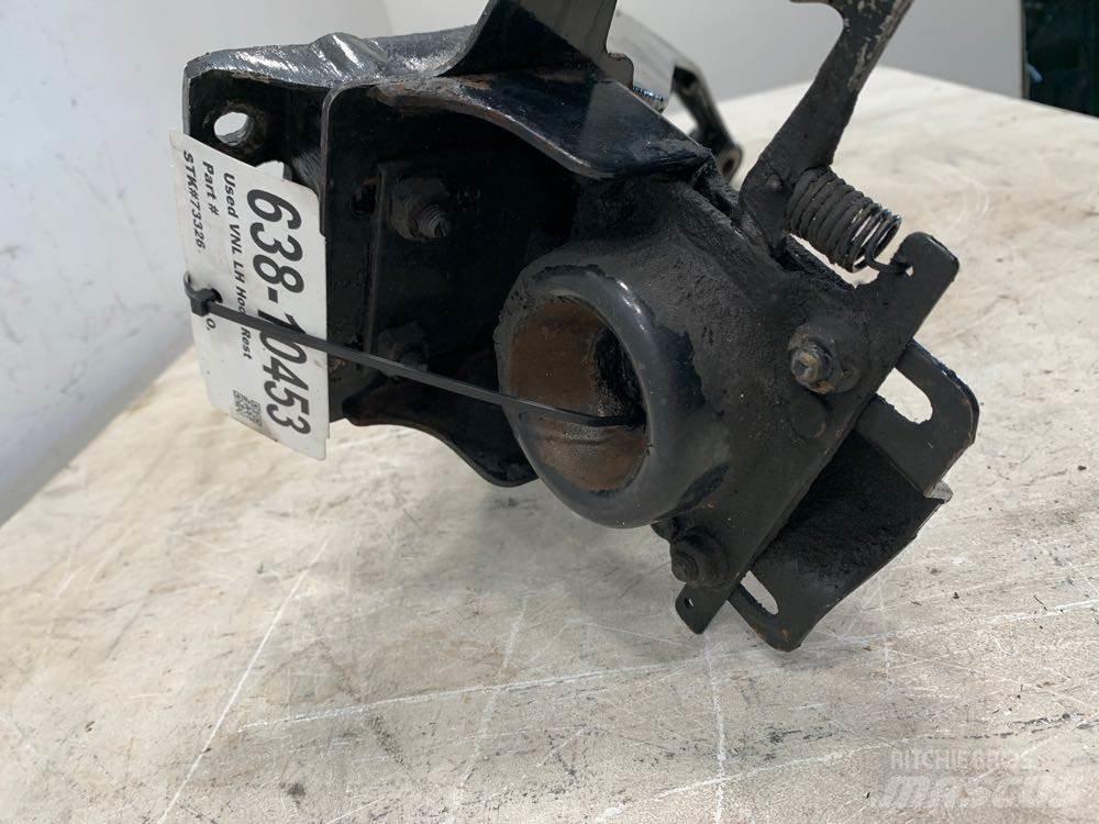 Volvo VNL Other components