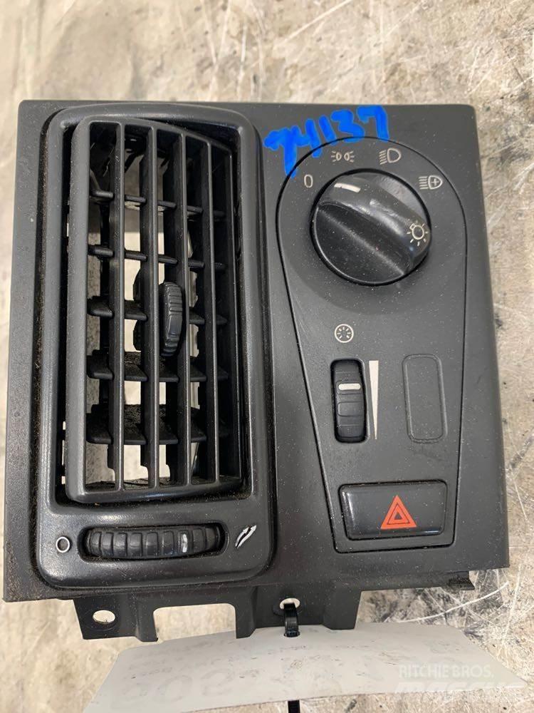 Volvo VNL Electronics