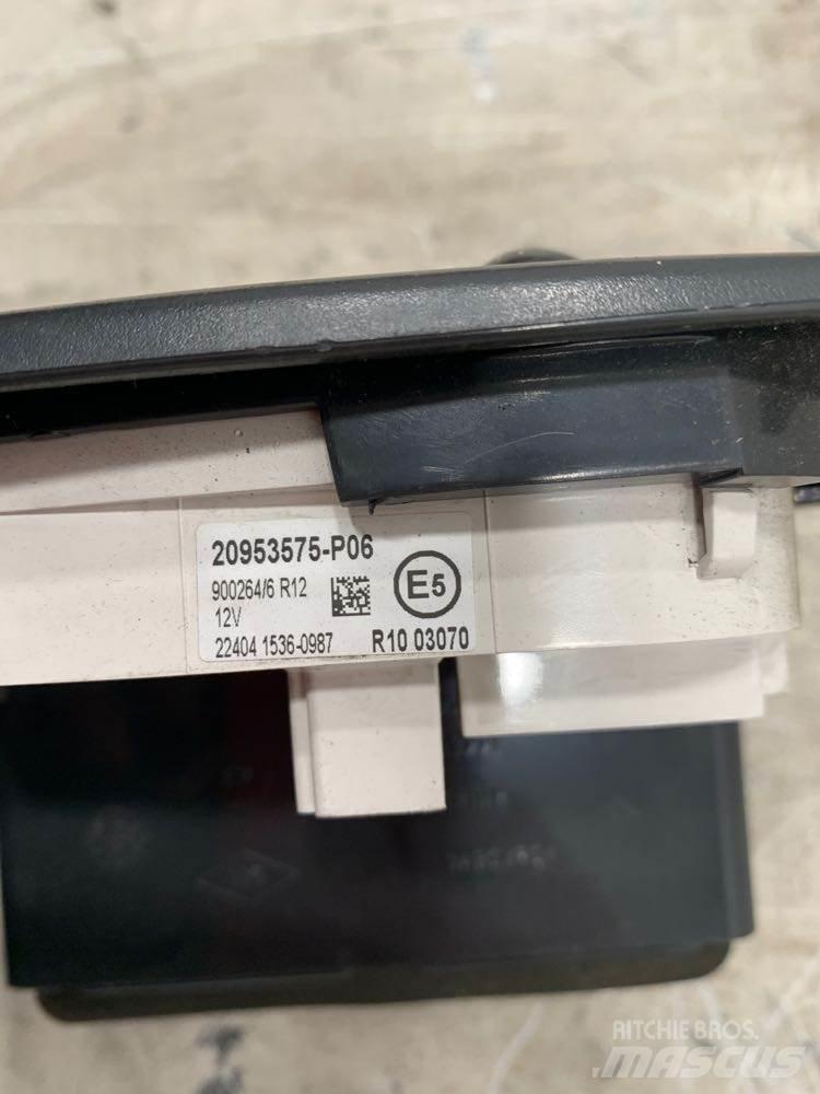 Volvo VNL Electronics