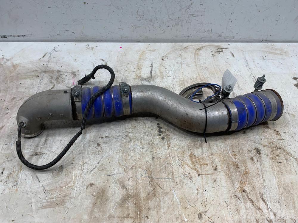 Volvo VNL Other components