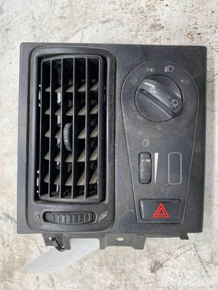 Volvo VNL Electronics