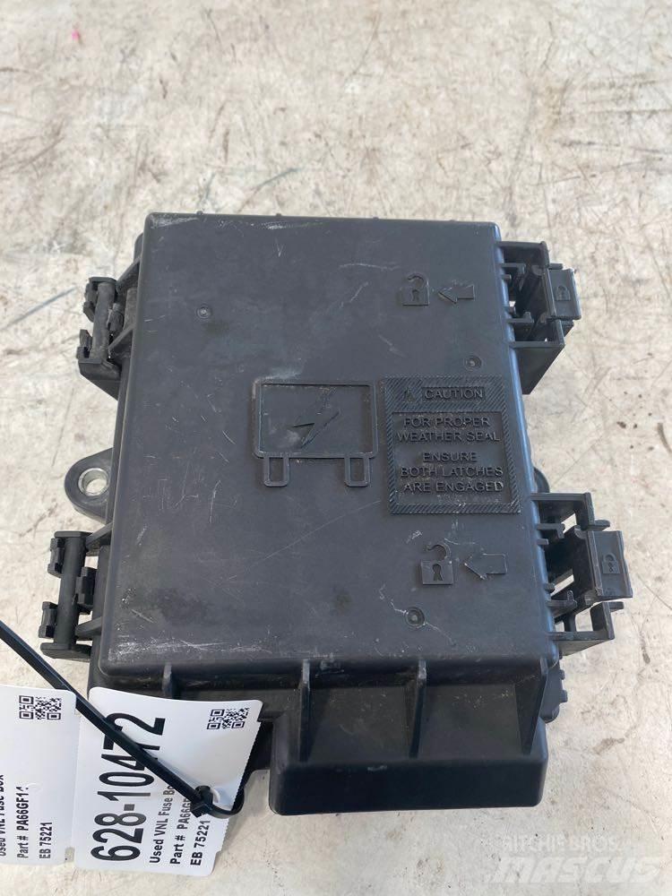 Volvo VNL Electronics