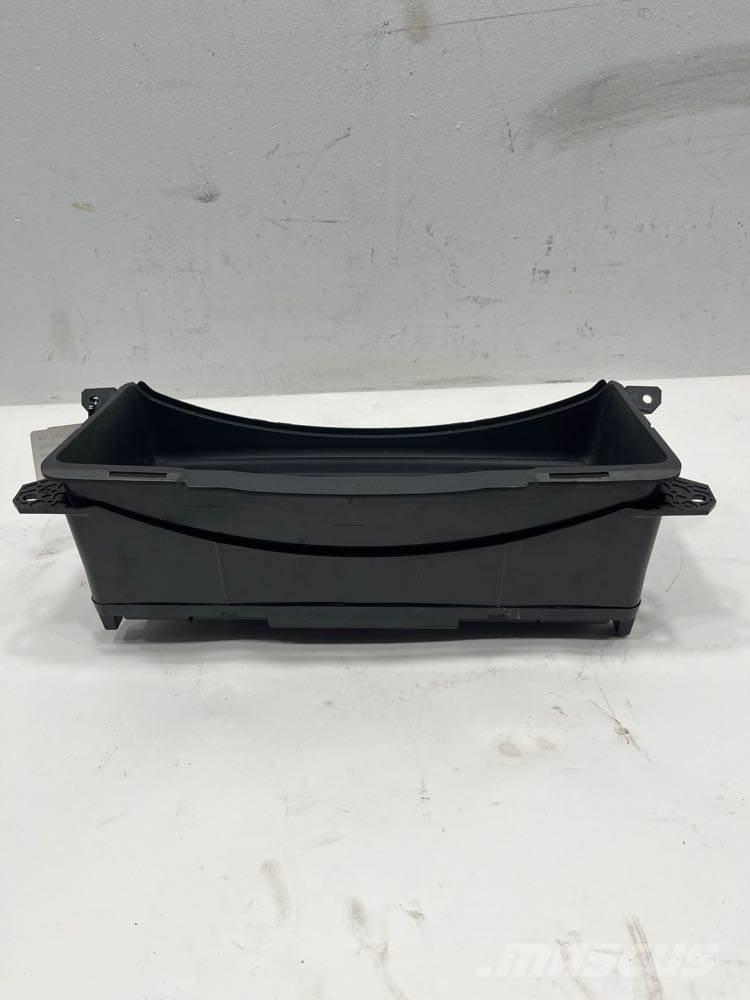 Volvo VNM Other components