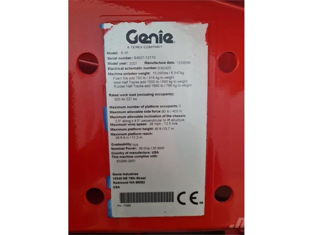 Genie S-45 Telescopic boom lifts
