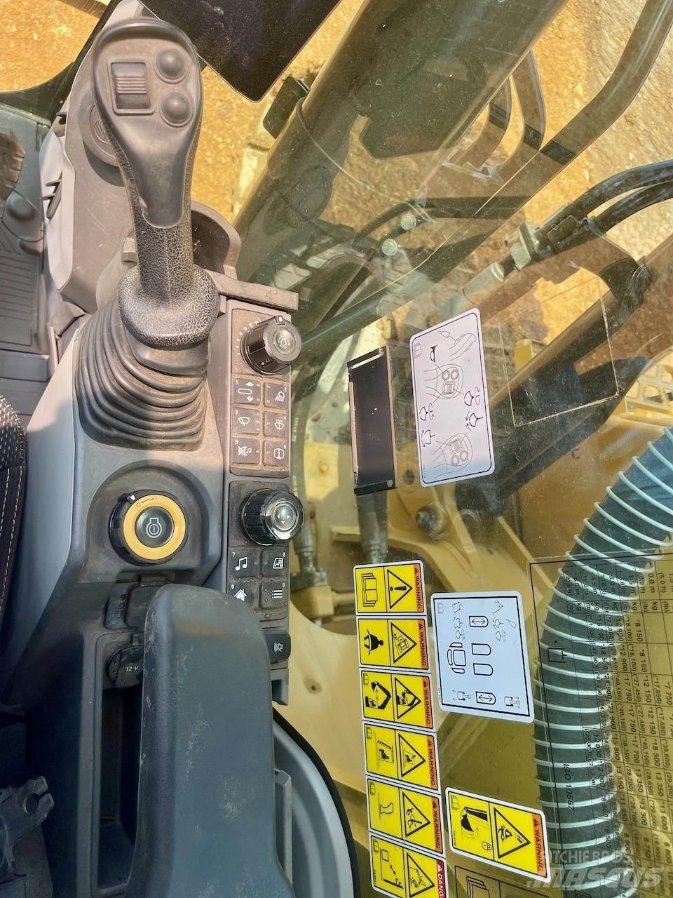 CAT 336 Crawler excavators