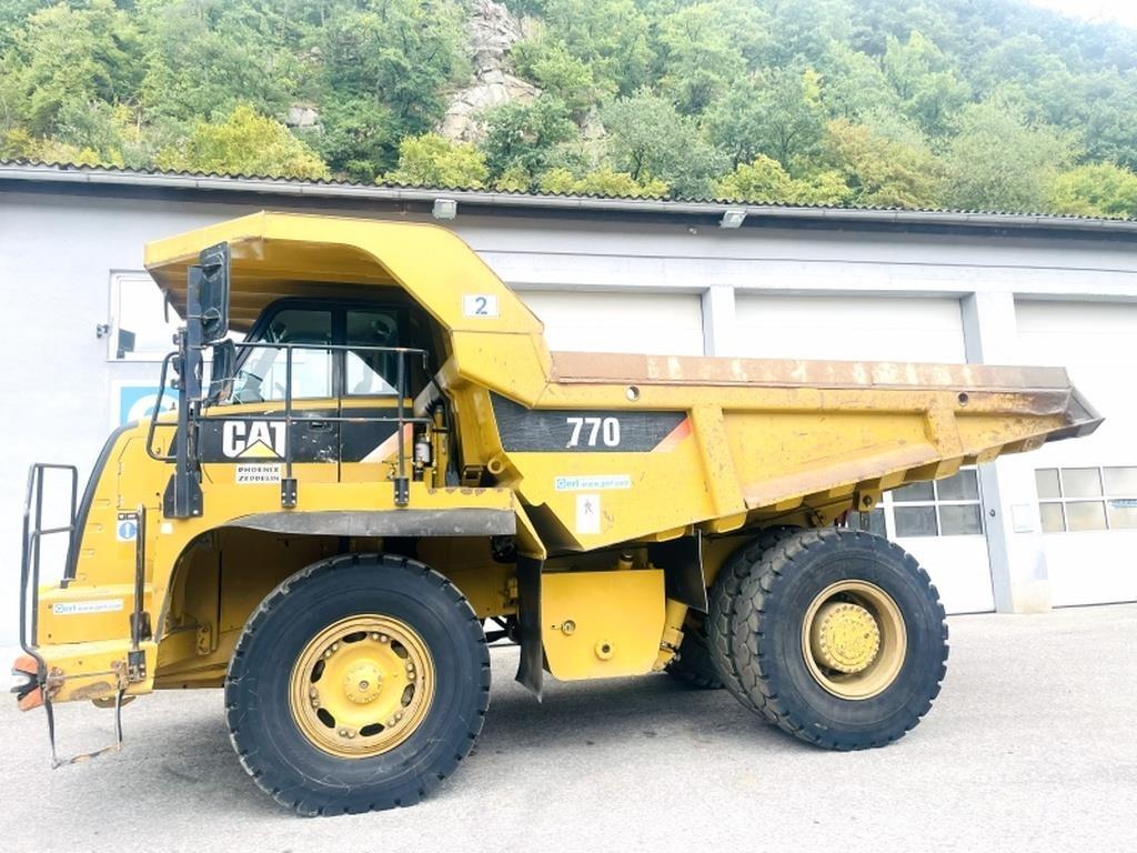 CAT 770 Articulated Haulers