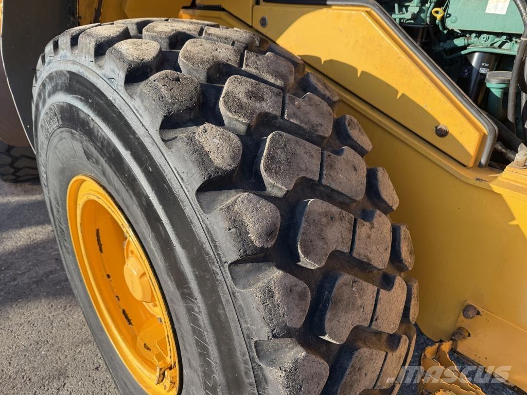 Volvo L 90 F Wheel loaders
