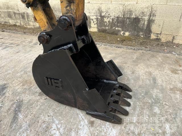 CAT 304E2 CR Mini excavators < 7t