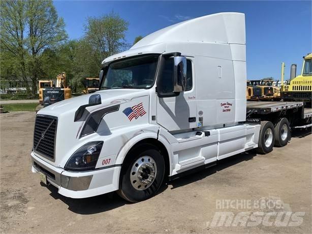 Volvo VNL64T670 Truck Tractor Units