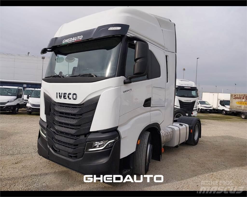 Iveco AS440S48 Van Body Trucks