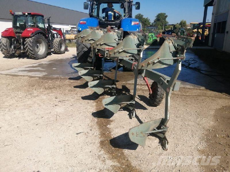 Fenet 5 CORPS Conventional ploughs
