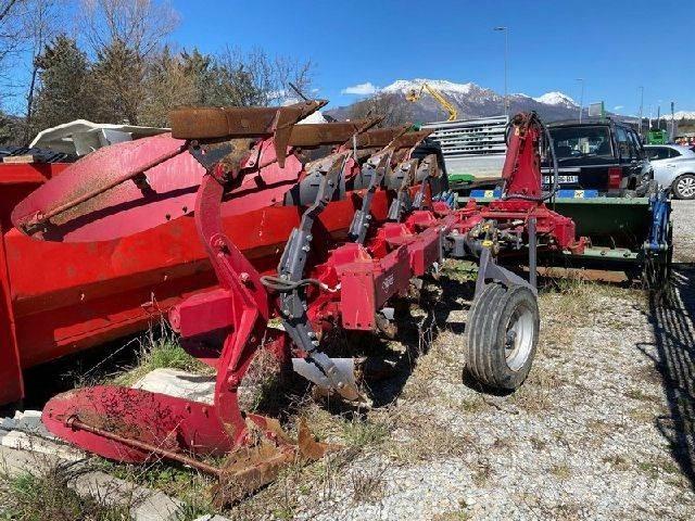 Goizin TAURUS Conventional ploughs