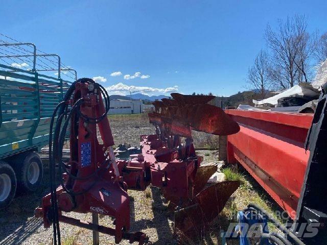 Goizin TAURUS Conventional ploughs