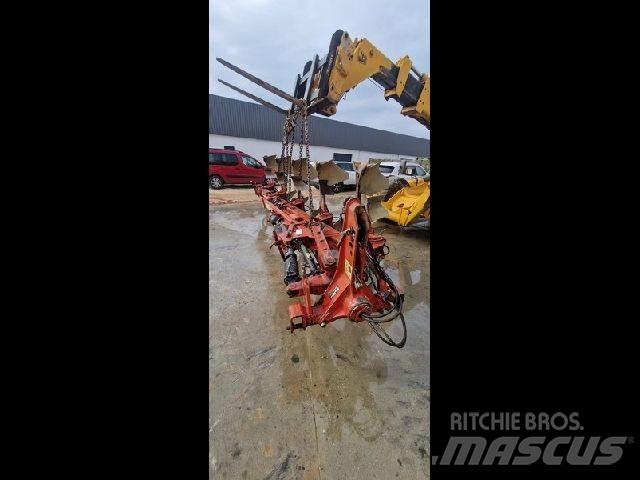 Gregoire RWY7 Conventional ploughs