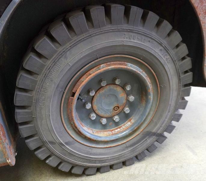 Linde W 20 127 Towing truck