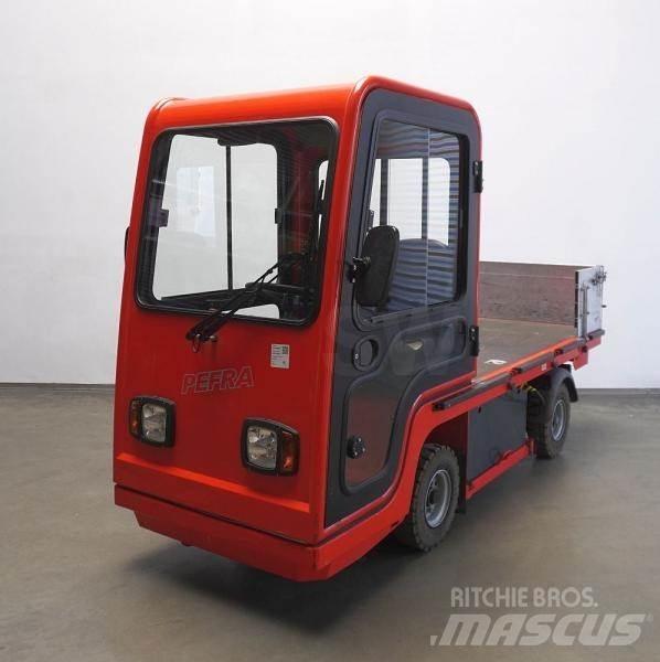 Pefra 610 Towing truck