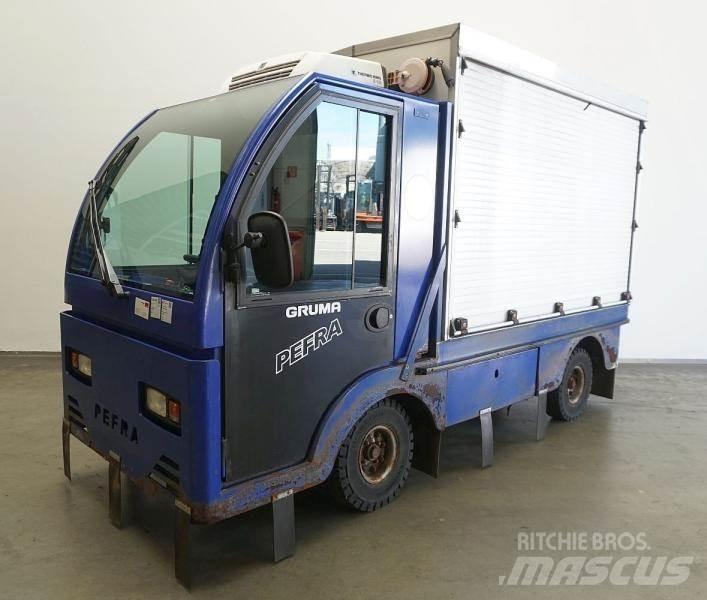 Pefra 615 Towing truck