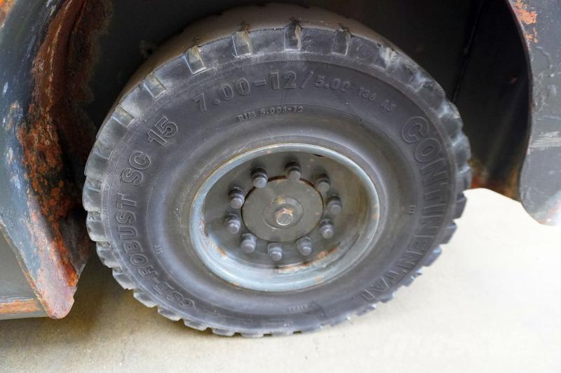 Still R07-25 Towing truck